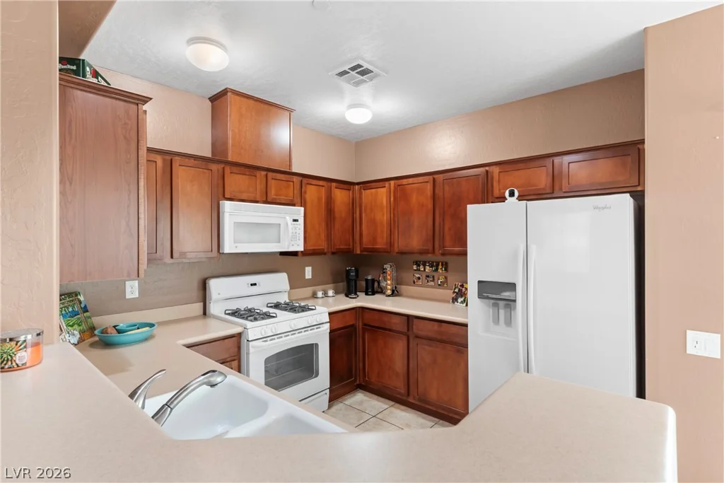 6868 Sky Pointe, Las Vegas, NV 89131