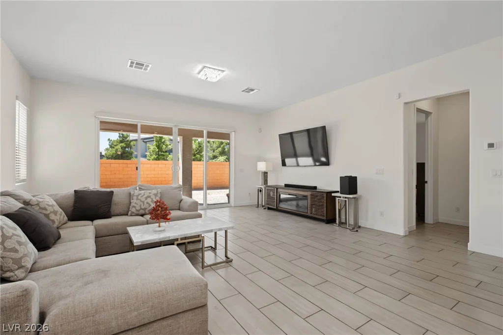 10205 Tumbaga, Las Vegas, NV 89183
