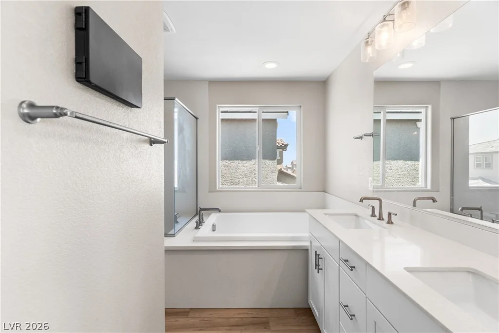 1049 Williamtown, North Las Vegas, NV 89084