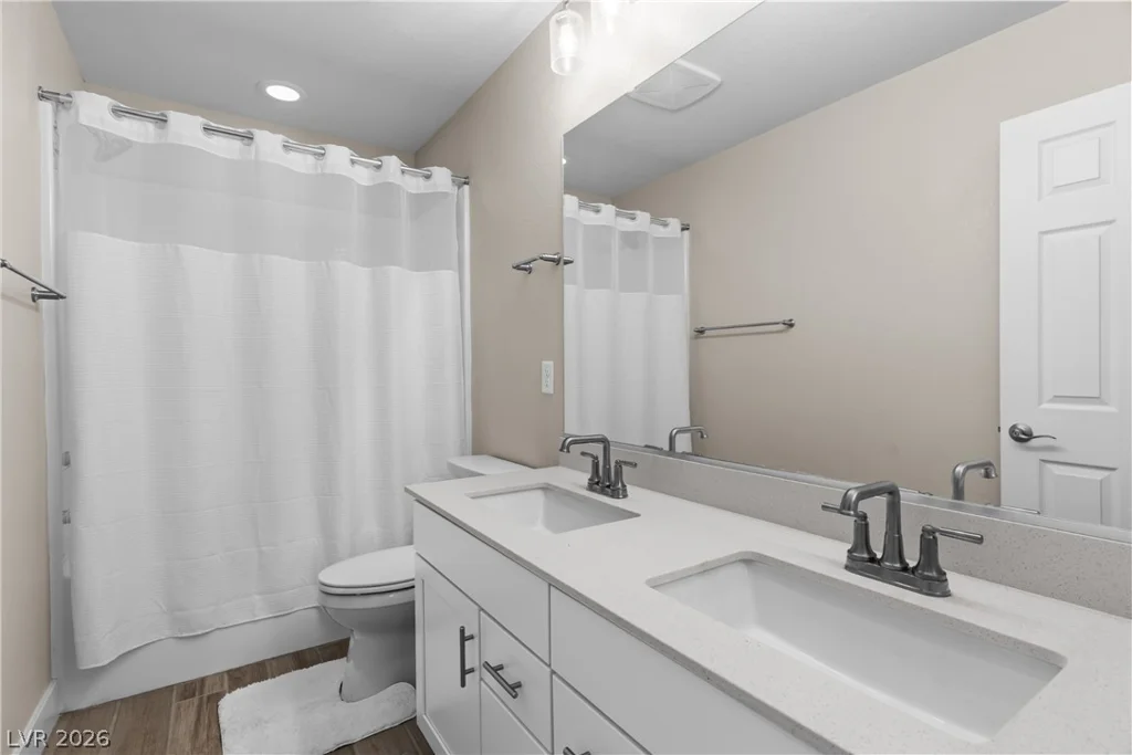 1049 Williamtown, North Las Vegas, NV 89084