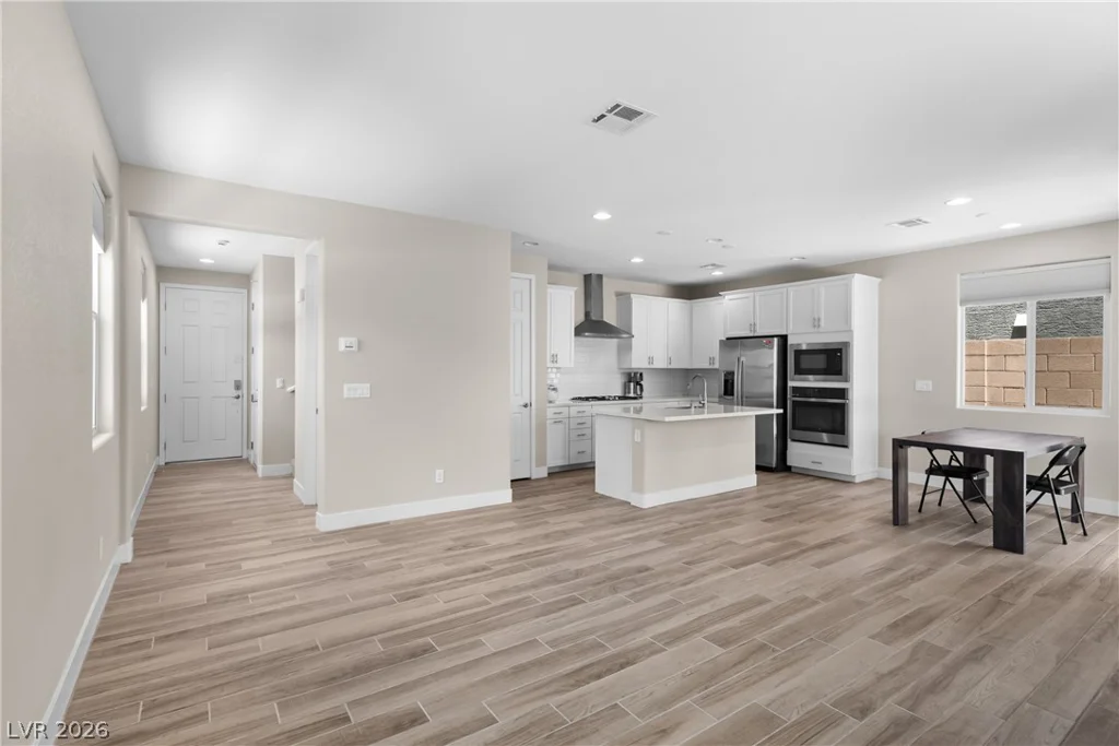 1049 Williamtown, North Las Vegas, NV 89084