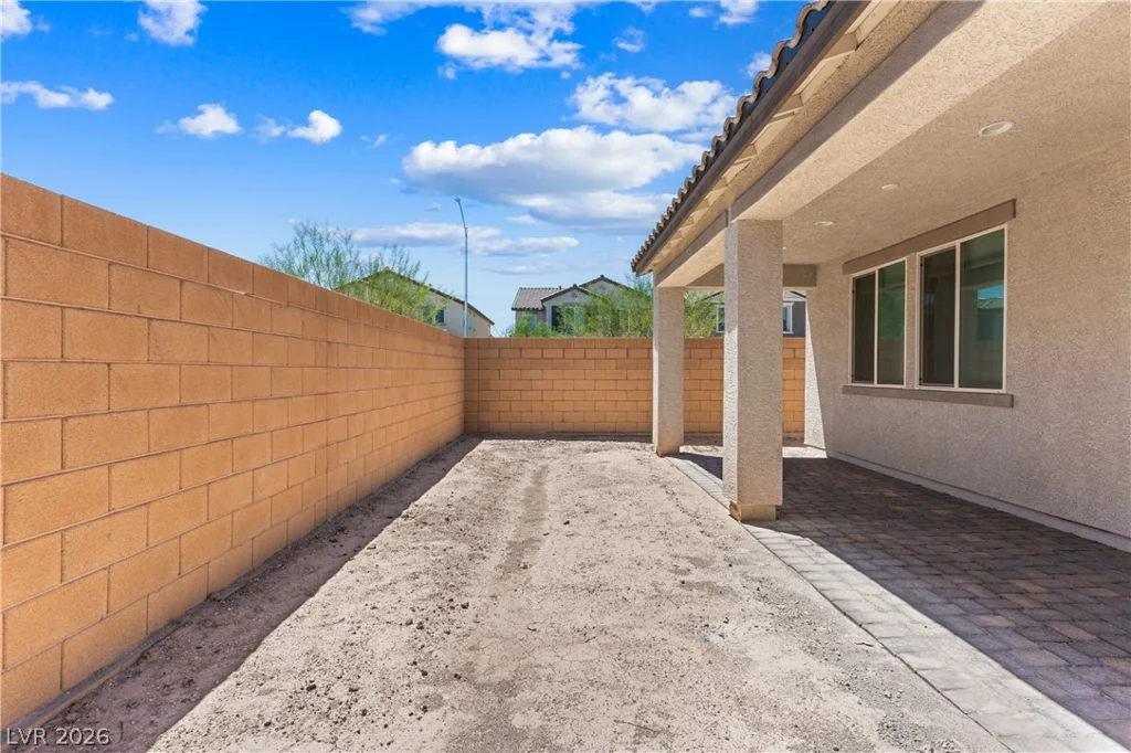 1049 Williamtown, North Las Vegas, NV 89084
