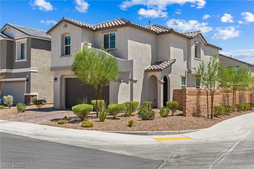 1049 Williamtown, North Las Vegas, NV 89084