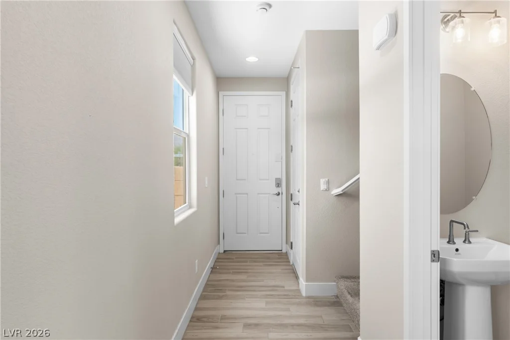 1049 Williamtown, North Las Vegas, NV 89084