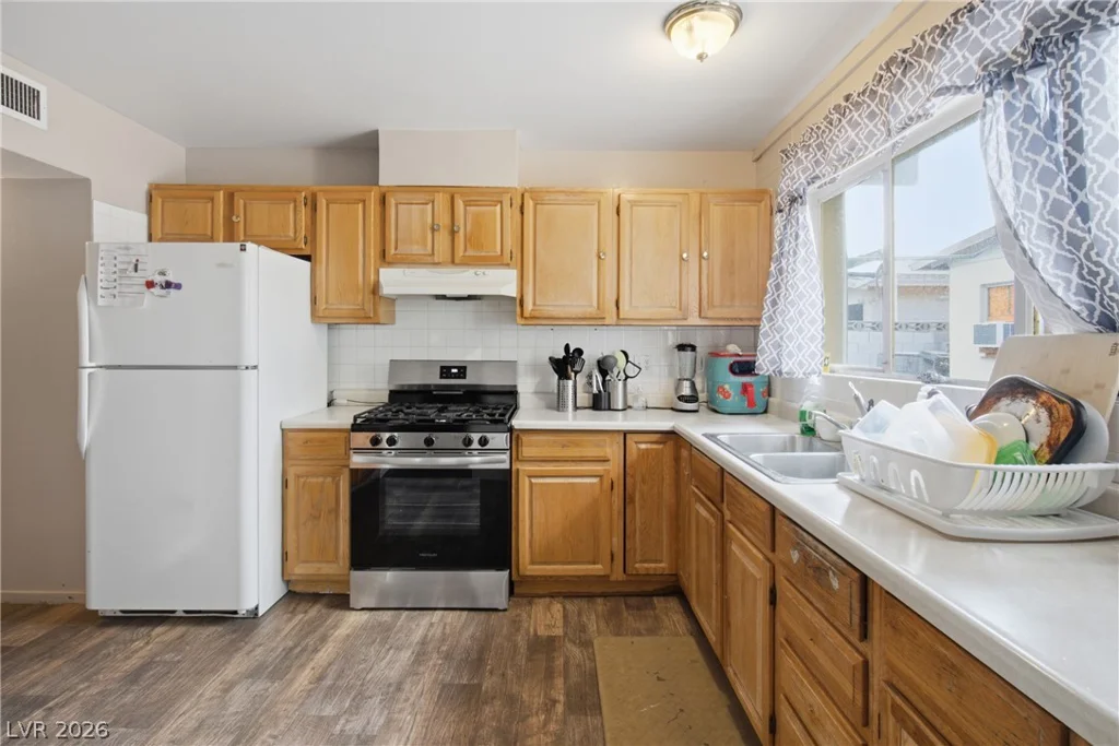 2740 Reynolds, North Las Vegas, NV 89030