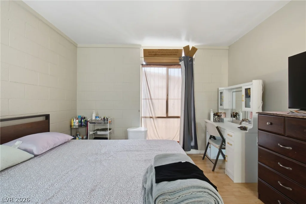 2740 Reynolds, North Las Vegas, NV 89030