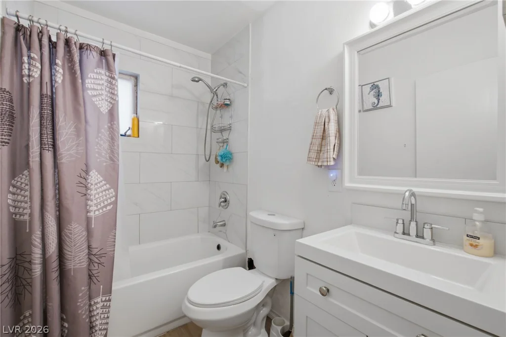2740 Reynolds, North Las Vegas, NV 89030