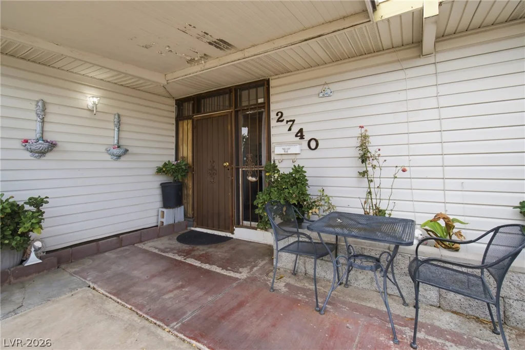 2740 Reynolds, North Las Vegas, NV 89030
