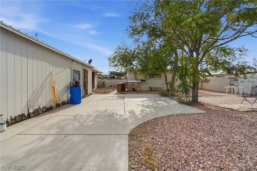 2740 Reynolds, North Las Vegas, NV 89030