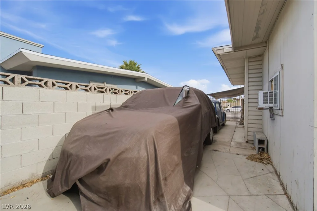 2740 Reynolds, North Las Vegas, NV 89030