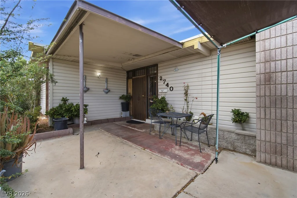 2740 Reynolds, North Las Vegas, NV 89030