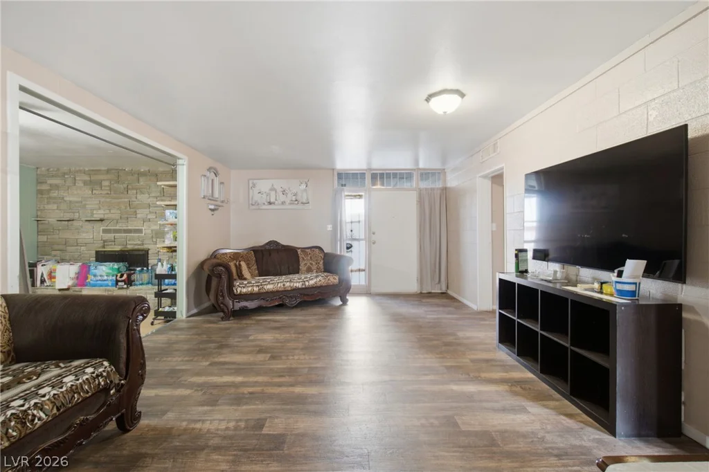2740 Reynolds, North Las Vegas, NV 89030