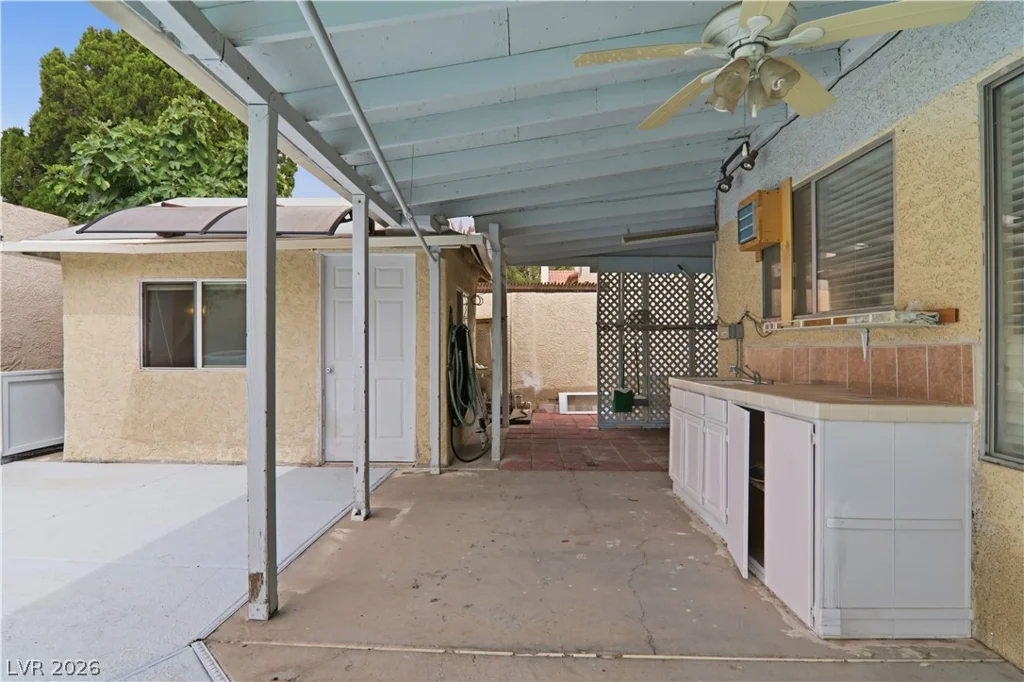 4727 Beaconsfield, Las Vegas, NV 89147