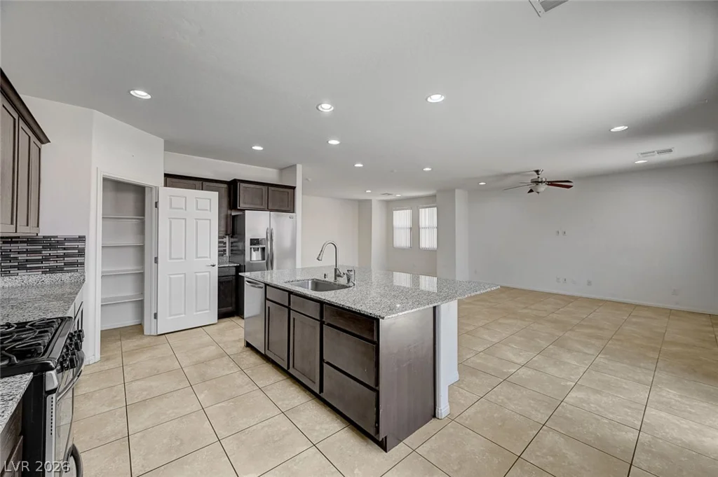 4620 High Anchor, Las Vegas, NV 89121