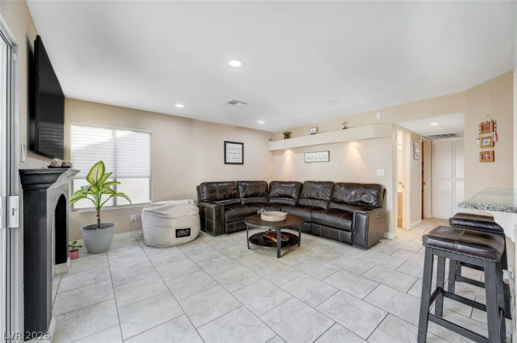 1717 Heather Oaks, North Las Vegas, NV 89031