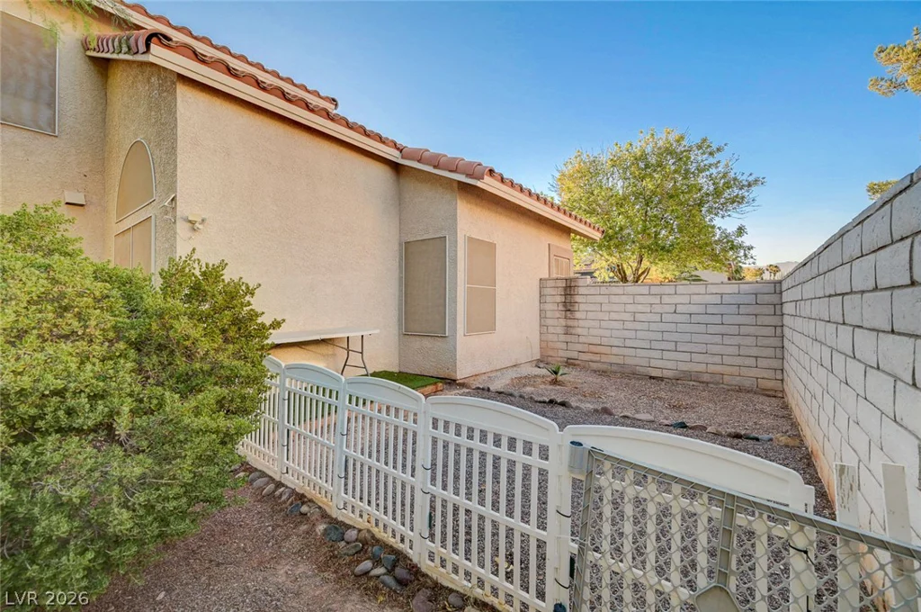 1717 Heather Oaks, North Las Vegas, NV 89031
