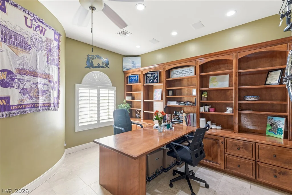 2004 Slow Wind, Las Vegas, NV 89134