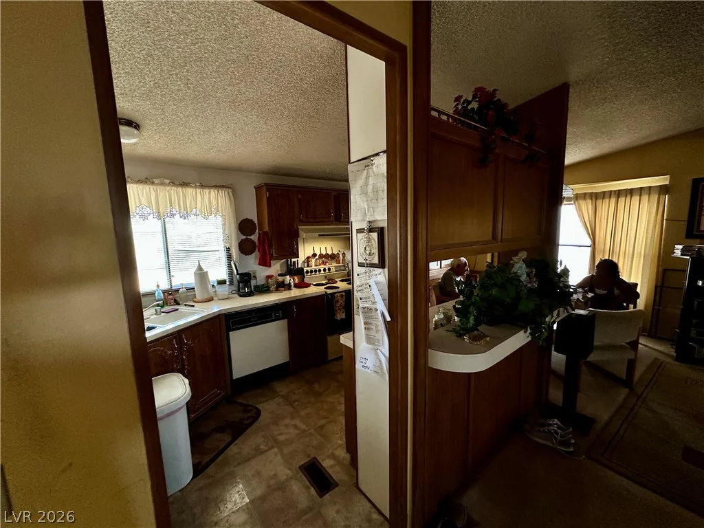3051 Van, Pahrump, NV 89048