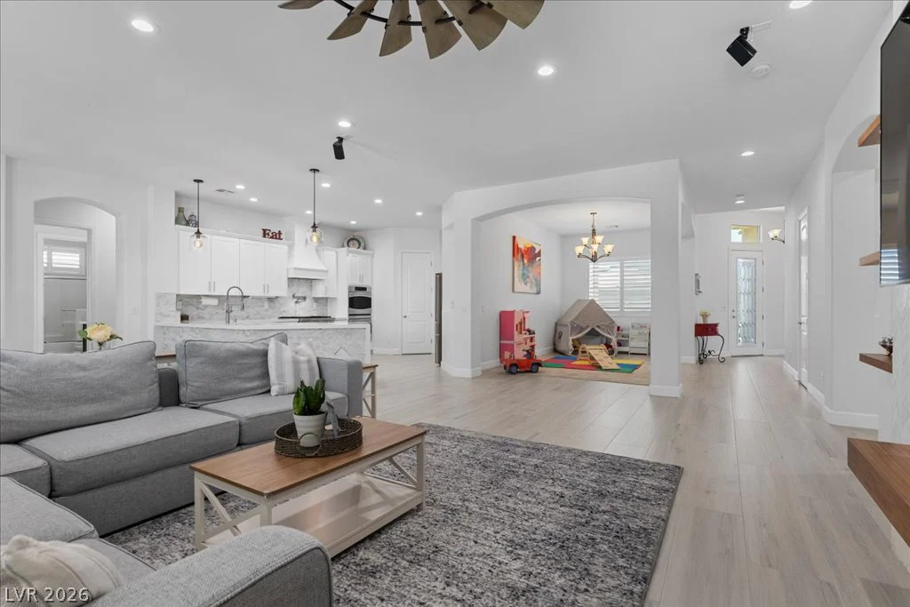 7631 Gracemoor, Las Vegas, NV 89149