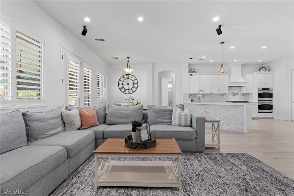 7631 Gracemoor, Las Vegas, NV 89149
