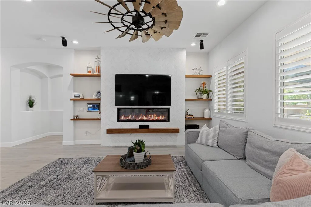 7631 Gracemoor, Las Vegas, NV 89149