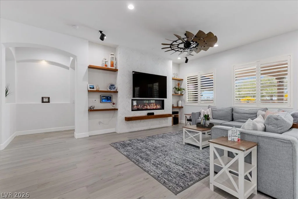 7631 Gracemoor, Las Vegas, NV 89149