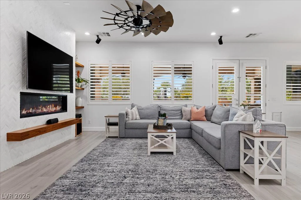 7631 Gracemoor, Las Vegas, NV 89149