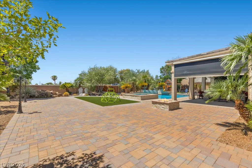 7631 Gracemoor, Las Vegas, NV 89149