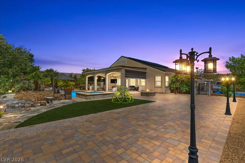 7631 Gracemoor, Las Vegas, NV 89149