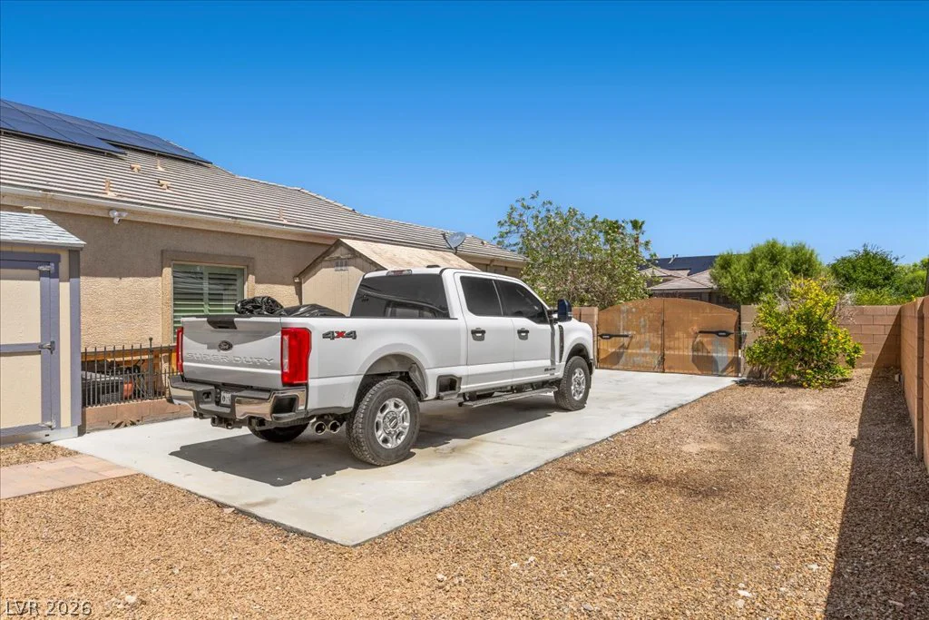 7631 Gracemoor, Las Vegas, NV 89149