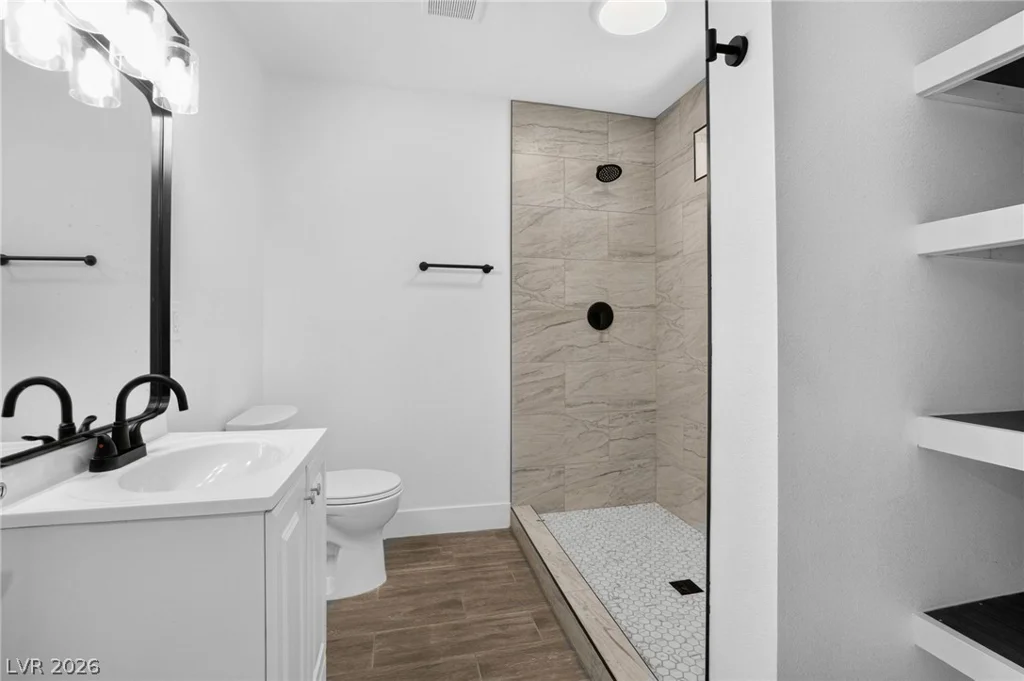 617 11th, Las Vegas, NV 89101