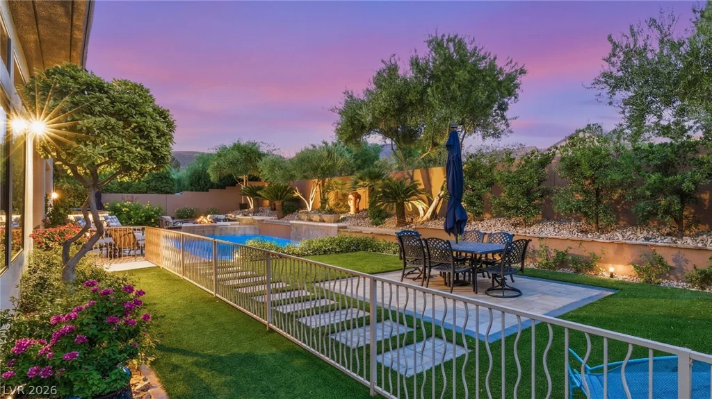 41 Hassayampa, Henderson, NV 89052