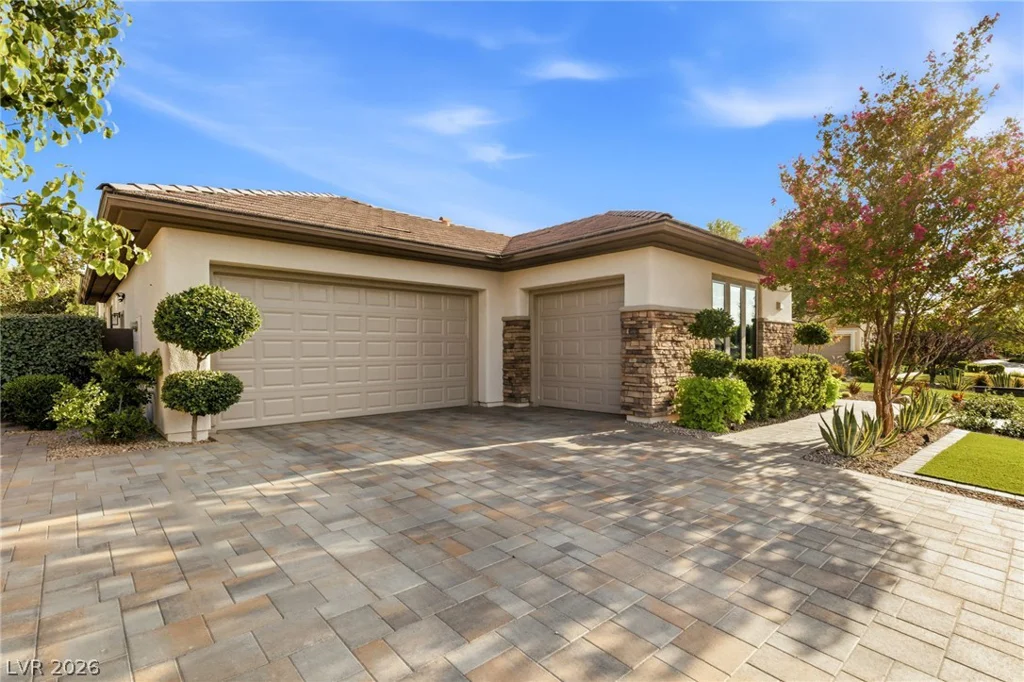 41 Hassayampa, Henderson, NV 89052