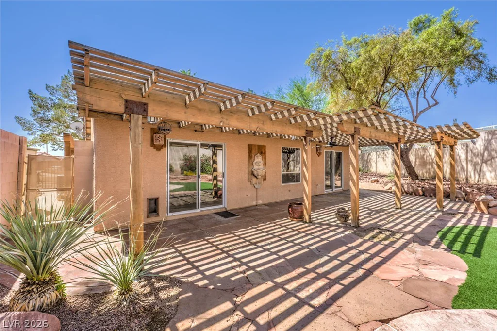 5011 Rio Colorado, North Las Vegas, NV 89031
