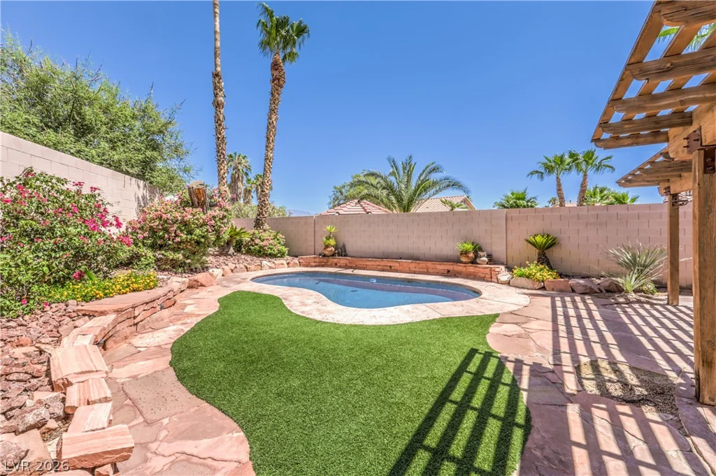 5011 Rio Colorado, North Las Vegas, NV 89031