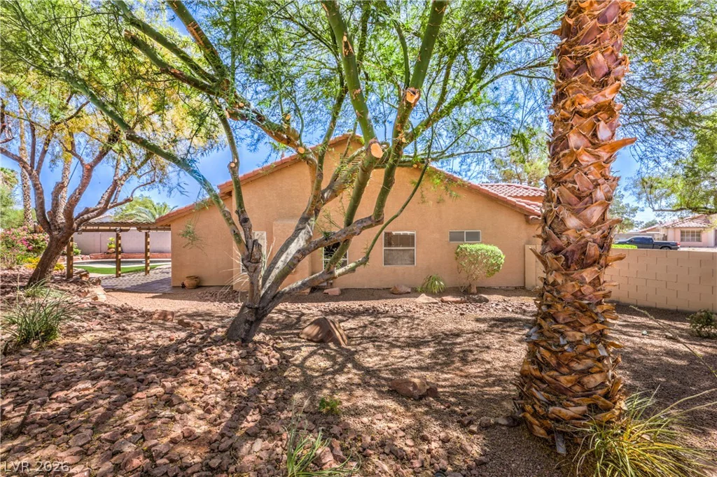 5011 Rio Colorado, North Las Vegas, NV 89031