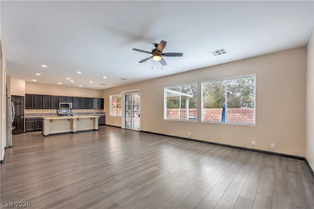 1423 Silent Sunset, North Las Vegas, NV 89084