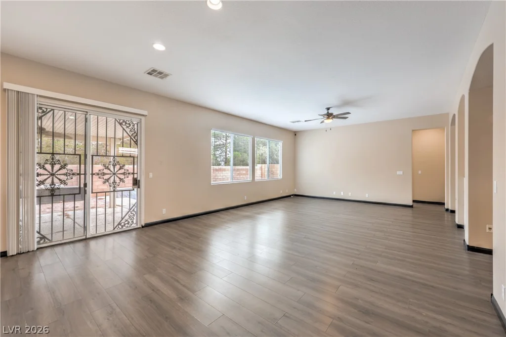 1423 Silent Sunset, North Las Vegas, NV 89084