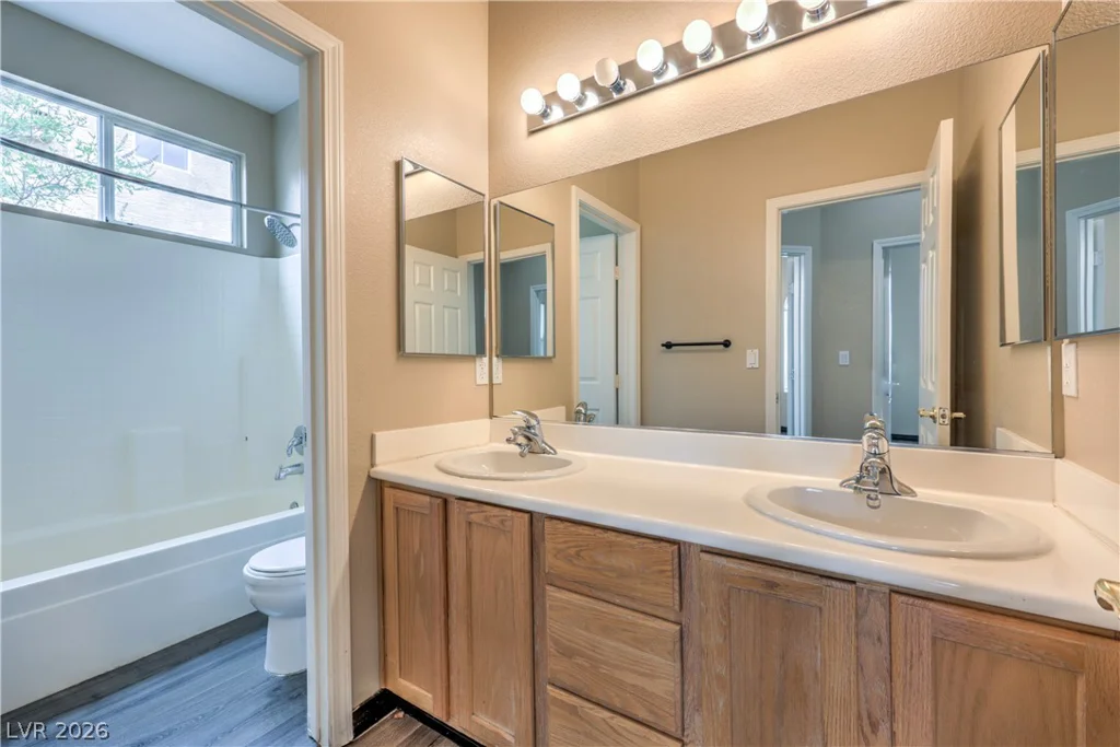 1423 Silent Sunset, North Las Vegas, NV 89084