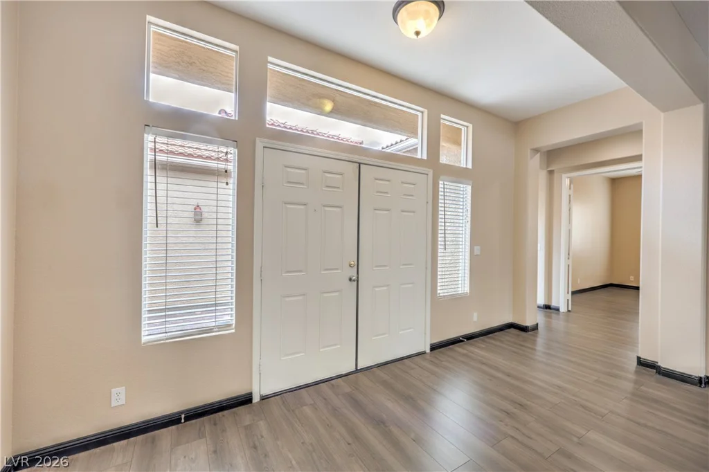 1423 Silent Sunset, North Las Vegas, NV 89084