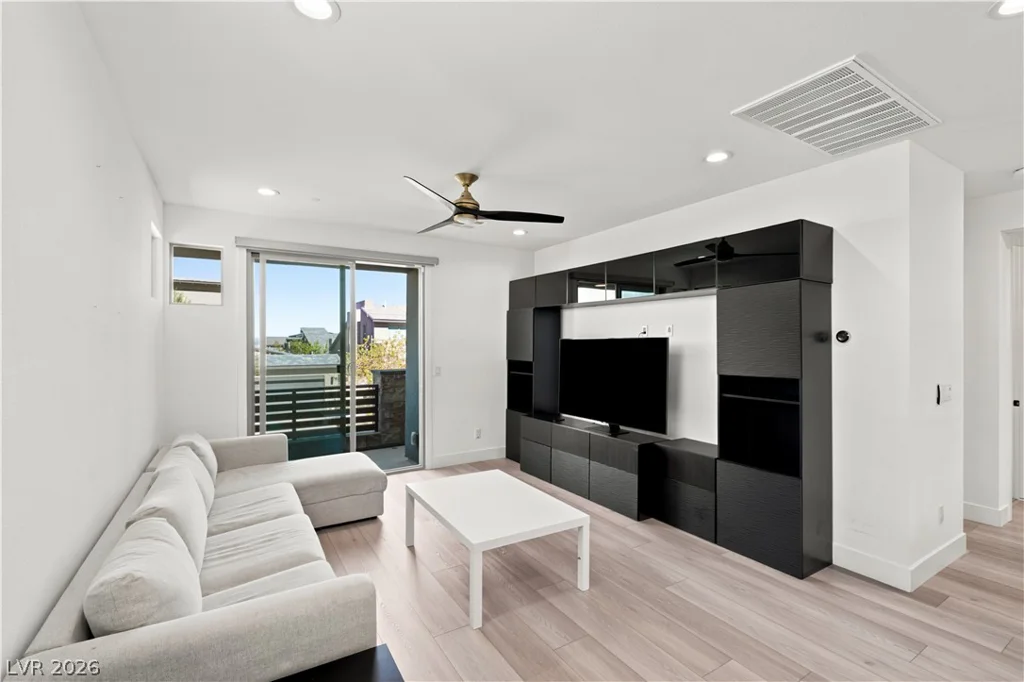 6865 Stellar Wind, Las Vegas, NV 89135
