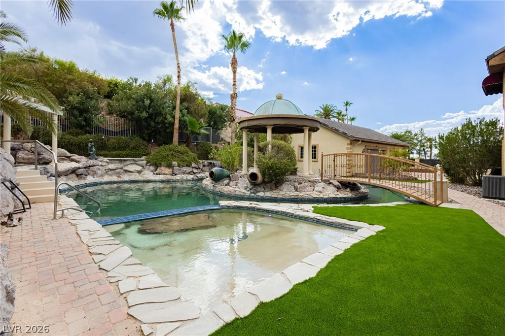 1101 Iolite, Henderson, NV 89011