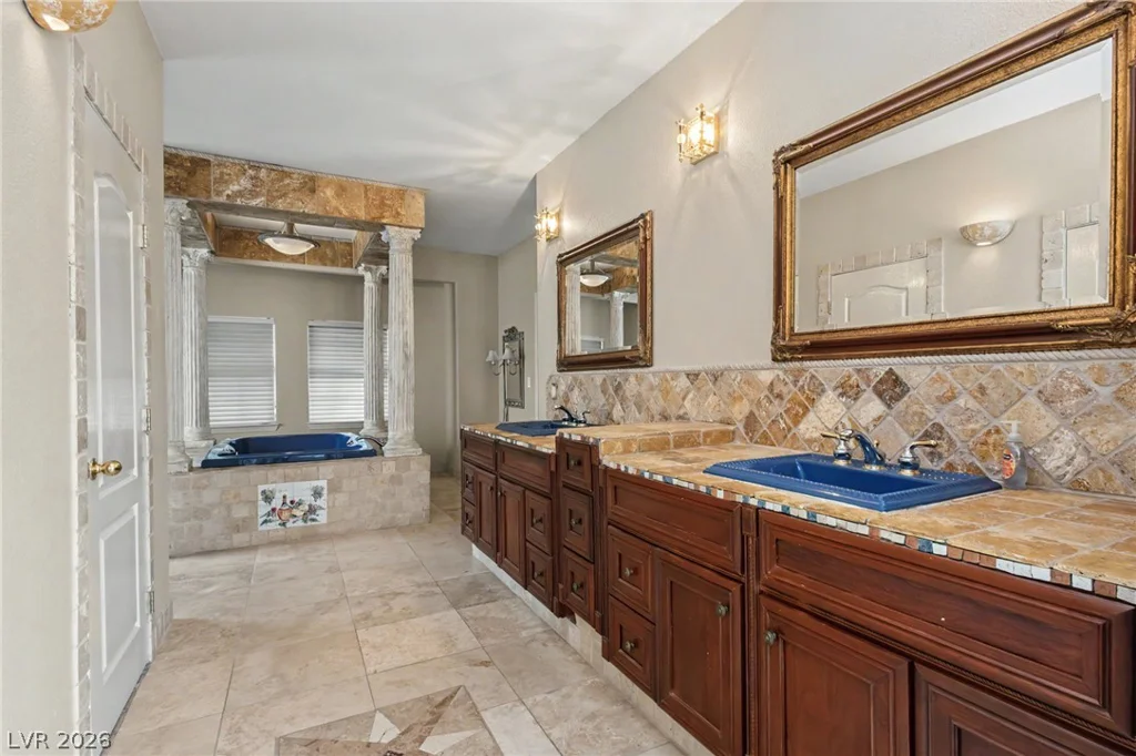 1101 Iolite, Henderson, NV 89011