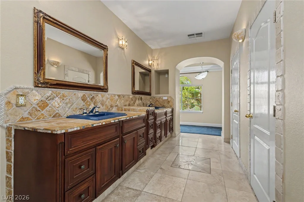 1101 Iolite, Henderson, NV 89011