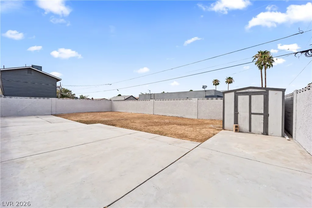 4980 Idaho, Las Vegas, NV 89104