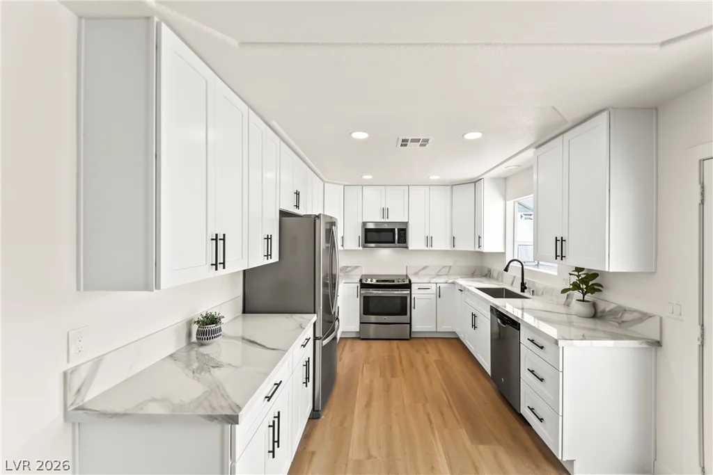 4980 Idaho, Las Vegas, NV 89104