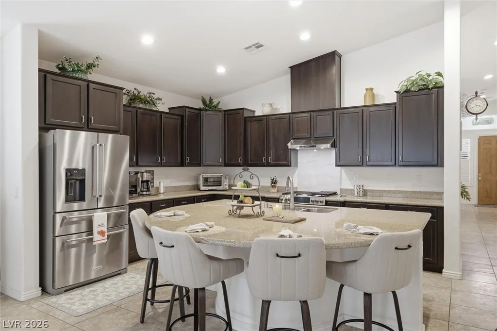 9821 Buttermilk Falls, Las Vegas, NV 89178