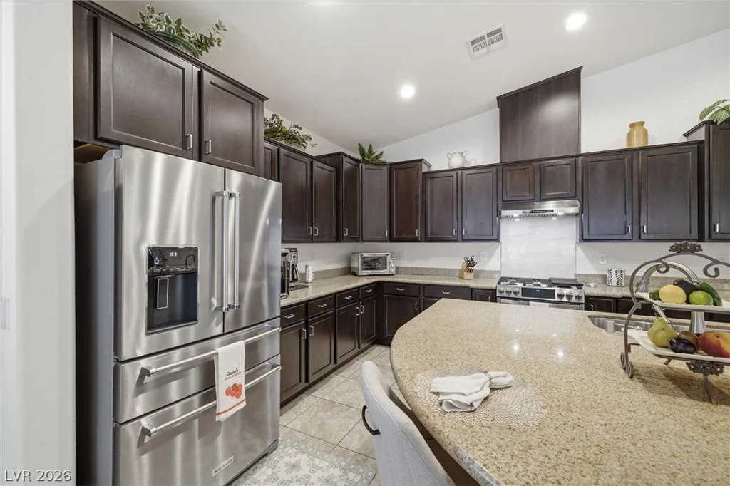 9821 Buttermilk Falls, Las Vegas, NV 89178