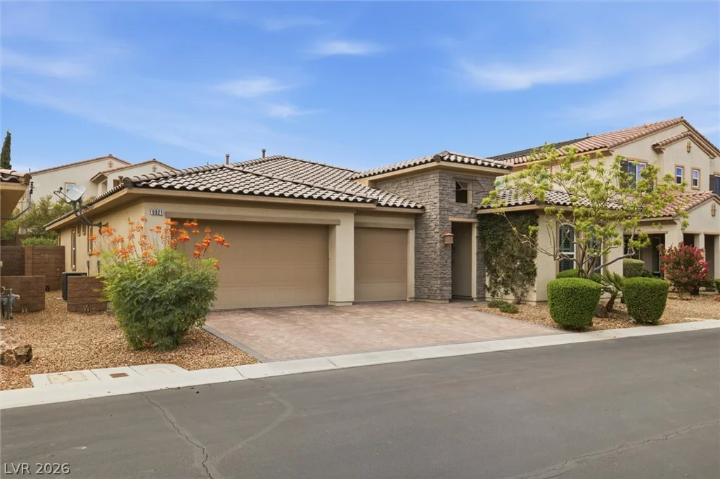 9821 Buttermilk Falls, Las Vegas, NV 89178