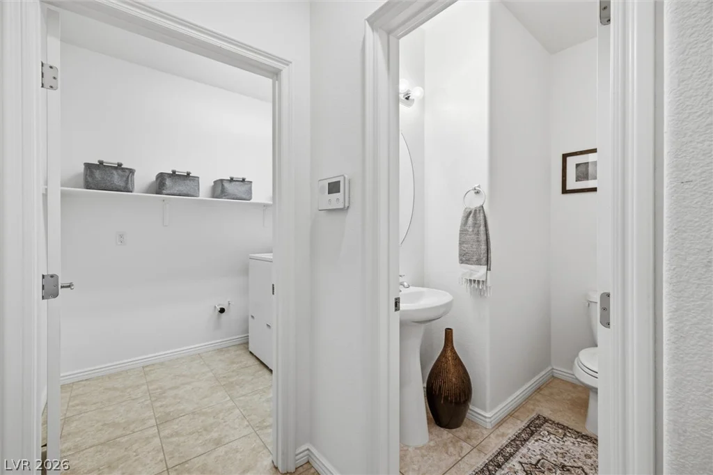 9821 Buttermilk Falls, Las Vegas, NV 89178